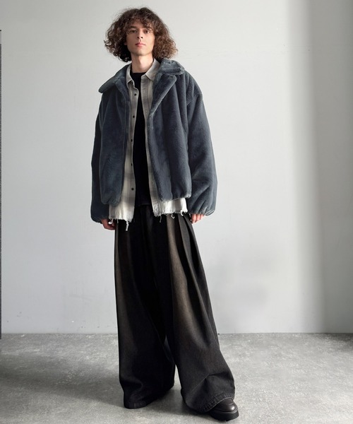 Classical Origin(クラシカルオリジン)の「3wayベルト襟フェイクファー素材ジャケット/Belted Collar Faux Fur Jacket(ブルゾン・メンズ・ブラウン/チャコールグレー・LARGE/MEDIUM/SMALL)」の6枚目の写真