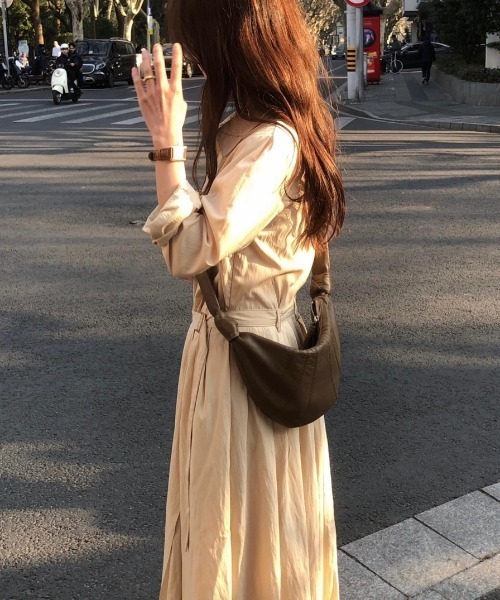 FREE STYLISTS(フリー スタイリスト)の「YUGA_YGMC Wrap flare shirt dress(ワンピース・レディース・ホワイト/ベージュ・FREE)」の17枚目の写真
