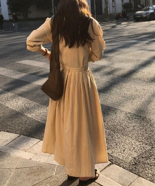 FREE STYLISTS(フリー スタイリスト)の「YUGA_YGMC Wrap flare shirt dress(ワンピース・レディース・ホワイト/ベージュ・FREE)」の18枚目の写真