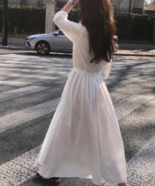 FREE STYLISTS(フリー スタイリスト)の「YUGA_YGMC Wrap flare shirt dress(ワンピース・レディース・ホワイト/ベージュ・FREE)」の6枚目の写真