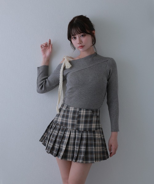 M DOLLY(エムドリー)の「serafina knit tops/セラフィナニットトップス(ニット/セーター・レディース・ブラック/アイボリー/グレー・FREE)」の16枚目の写真