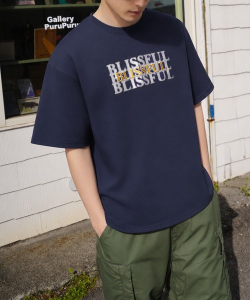 ZIP FIVE(ジップファイブ)の「高密度編み 綿100% シルバー箔 シャドウプリント&刺繍 ショートスリーブTシャツ(Tシャツ/カットソー・メンズ・イエロー/ブラック系/レッド/ホワイト/ブラック/ネイビー系・X-LARGE/LARGE/MEDIUM)」の4枚目の写真