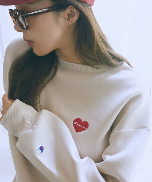 Champion（チャンピオン）の「Chaｍpion×emaeポンチハートスウェット（スウェット・レディース・ホワイト系その他2/ブルー/ブラウン・FREE）」の6枚目の写真