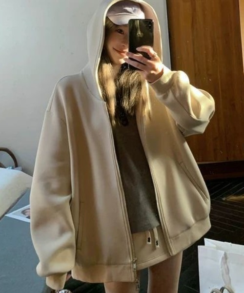 d.i.a. レア 強めギャル スカル 背中空き セクシー ロゴ パーカー