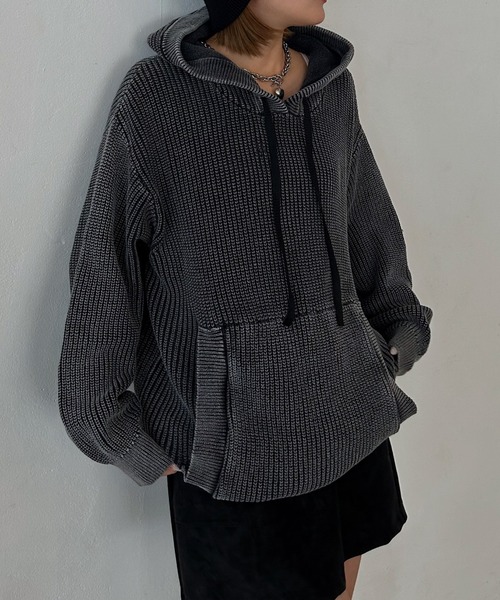 PAGEBOY(ページボーイ)の「ピグメントロゴニットパーカー【ロゴあり&ロゴなし(WEB限定)が選べる】(パーカー・レディース・チャコールグレー/オフホワイト/オレンジ/ホワイト系その他/オレンジ系その他/グレー系その他・FREE)」の1枚目の写真