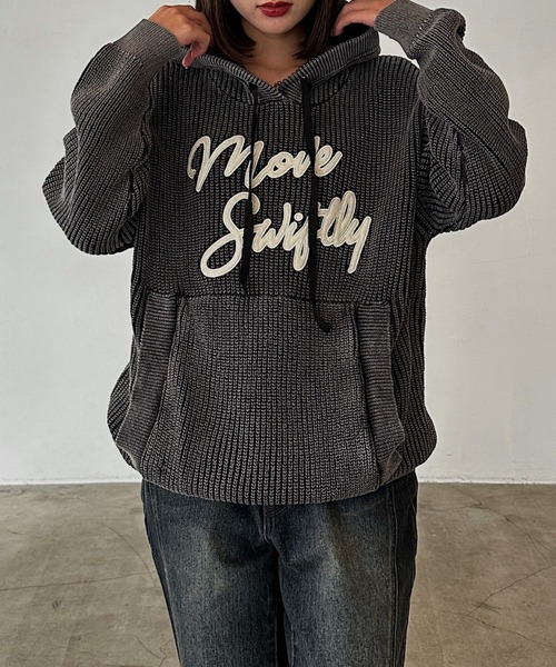 PAGEBOY(ページボーイ)の「ピグメントロゴニットパーカー【ロゴあり&ロゴなし(WEB限定)が選べる】(パーカー・レディース・チャコールグレー/オフホワイト/オレンジ/ホワイト系その他/オレンジ系その他/グレー系その他・FREE)」の21枚目の写真