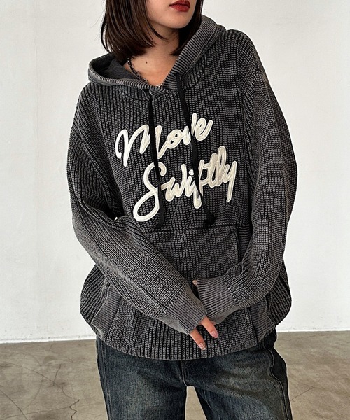 PAGEBOY(ページボーイ)の「ピグメントロゴニットパーカー【ロゴあり&ロゴなし(WEB限定)が選べる】(パーカー・レディース・チャコールグレー/オフホワイト/オレンジ/ホワイト系その他/オレンジ系その他/グレー系その他・FREE)」の19枚目の写真