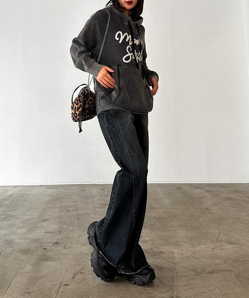 PAGEBOY(ページボーイ)の「ピグメントロゴニットパーカー【ロゴあり&ロゴなし(WEB限定)が選べる】(パーカー・レディース・チャコールグレー/オフホワイト/オレンジ/ホワイト系その他/オレンジ系その他/グレー系その他・FREE)」の10枚目の写真