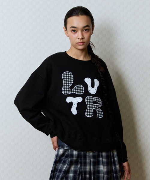LUVISTRUE(ラヴイズトゥルー)の「GT LVTR PATCH SWEATSHIRT(スウェット・レディース・ブラック/グレー/ネイビー・FREE)」の4枚目の写真