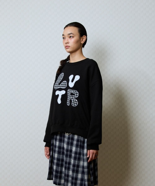 LUVISTRUE(ラヴイズトゥルー)の「GT LVTR PATCH SWEATSHIRT(スウェット・レディース・ブラック/グレー/ネイビー・FREE)」の11枚目の写真