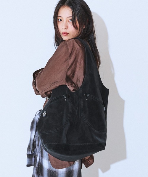 JEANASIS（ジーナシス）の「ステッチフェイクスエードトート/599205（トートバッグ・レディース・ブラウン/ブラック/グレー・FREE）」の2枚目の写真