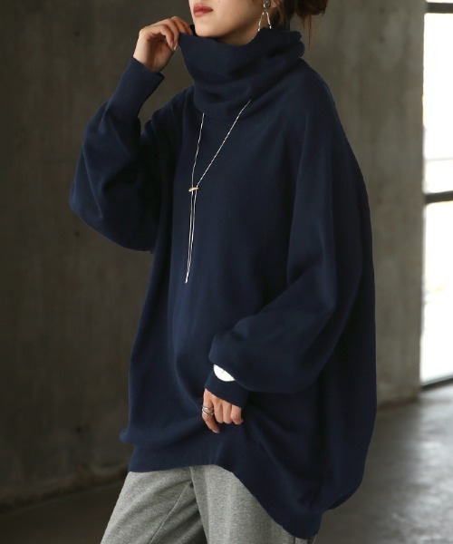 HUG.U(ハグユー)の「綿100% 「くしゅっと小顔」 タートルネックニット(ニット/セーター・レディース・ブラック/ホワイト/オリーブ/ブラウン/レッド/ライトグレー/ネイビー/ロイヤルブルー/ダークベージュ・FREE)」の7枚目の写真