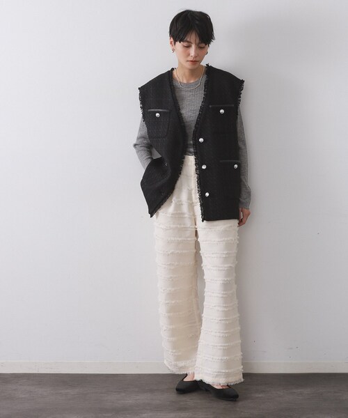 OPAQUE.CLIP（オペークドットクリップ）の「ツイードVネックベスト【洗濯機OK】（ベスト・レディース・ブラック系3/ブラック・42/40/38/36）」の4枚目の写真