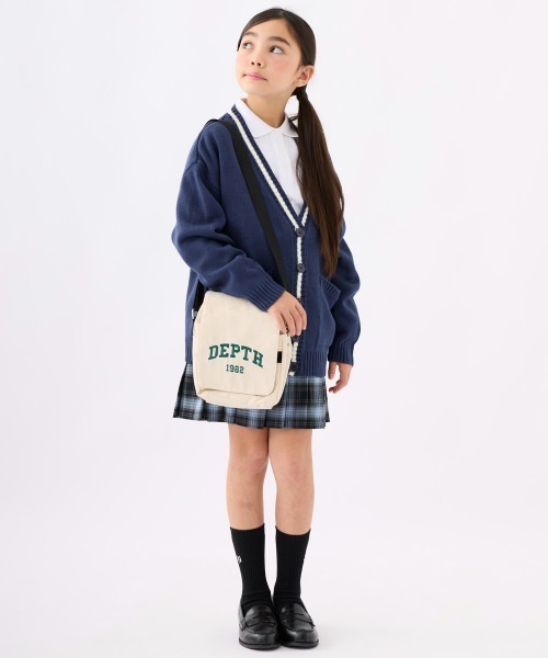 repipi armario（レピピ アルマリオ）の「ルーズカラーカーディガン（カーディガン/ボレロ・キッズ・オフホワイト/ネイビー/グリーン/ピンク・140/150/160/170）」の10枚目の写真