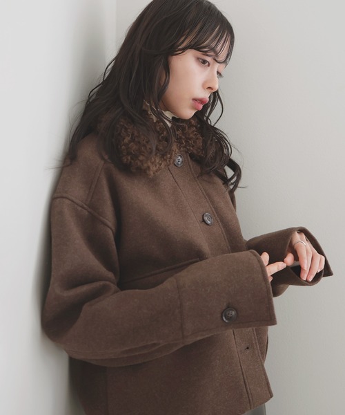 LIAN（リアン）の「プードルファーカラーショートブルゾン（ブルゾン・レディース・ブラウン/アイボリー/ブラック/チャコールグレー・FREE）」の10枚目の写真