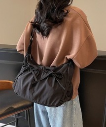 リボン付きショルダーバッグ
