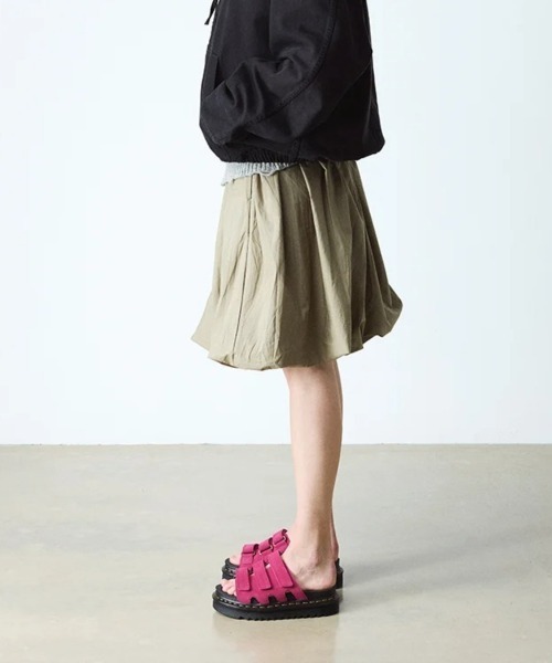 Dr. Martens(ドクターマーチン)の「Dr. MARTENS RAINE SLIDE SANDAL(ドクターマーチン RAINE スライド サンダル)(サンダル・レディース・ピンク系・25cm/24cm/23cm/22cm)」の10枚目の写真