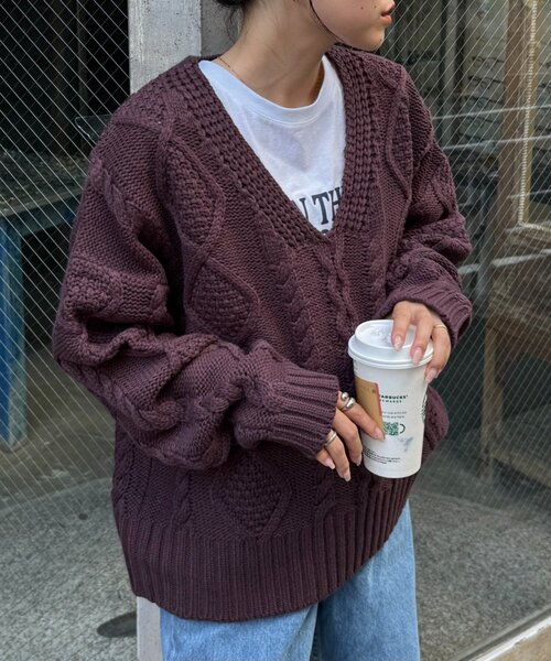 WILLOW（ウィロー）の「【willow】Ｖネックケーブルニット（ニット/セーター・レディース・オフホワイト/ブラウン・ONE SIZE）」の14枚目の写真