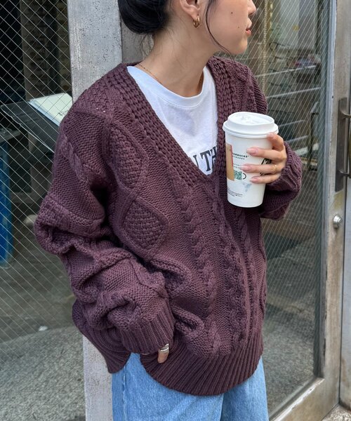 WILLOW（ウィロー）の「【willow】Ｖネックケーブルニット（ニット/セーター・レディース・オフホワイト/ブラウン・ONE SIZE）」の15枚目の写真