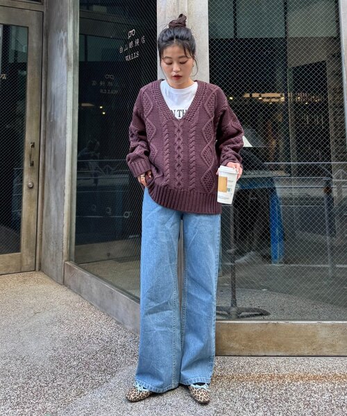 WILLOW（ウィロー）の「【willow】Ｖネックケーブルニット（ニット/セーター・レディース・オフホワイト/ブラウン・ONE SIZE）」の16枚目の写真