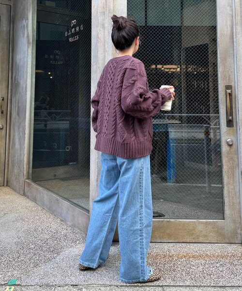 WILLOW（ウィロー）の「【willow】Ｖネックケーブルニット（ニット/セーター・レディース・オフホワイト/ブラウン・ONE SIZE）」の19枚目の写真