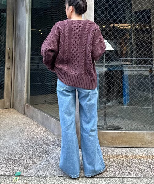 WILLOW（ウィロー）の「【willow】Ｖネックケーブルニット（ニット/セーター・レディース・オフホワイト/ブラウン・ONE SIZE）」の20枚目の写真