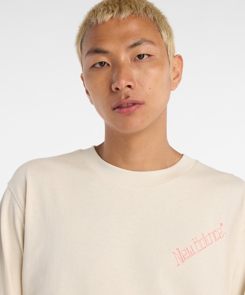 NEW BALANCE（ニューバランス）の「Athletics ランナーズマップロゴロングスリーブTシャツ（Tシャツ/カットソー・メンズ・ベージュ/ダークブラウン・SMALL/MEDIUM/LARGE/X-LARGE/XX-LARGE）」の10枚目の写真