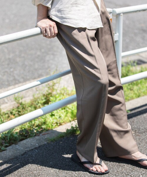 City Ambient Products(シティアンビエントプロダクツ)の「City Ambient Products: ツイル 2タック ワイド スラックス(スラックス・メンズ・カーキ・MEDIUM/LARGE)」の3枚目の写真