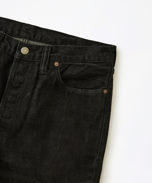 OUTSTANDING(アウトスタンディング)の「40S SELVEDGE STRAIGHT PANTS_BLACK(デニムパンツ・メンズ・その他・SMALL/MEDIUM/LARGE/X-LARGE/X-SMALL)」の5枚目の写真