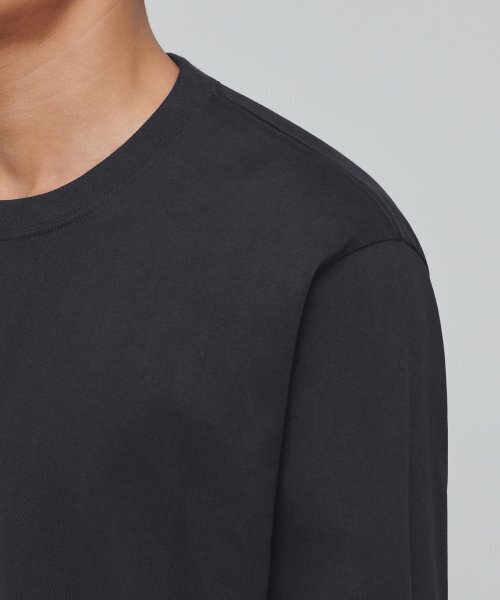 MUSINSA STANDARD（ムシンサスタンダード）の「ヘビーウェイトリラックスクルーネック長袖Tシャツ[ダークグレー]（Tシャツ/カットソー・メンズ・その他・SMALL/MEDIUM/LARGE/X-LARGE/XX-LARGE/XXX-LARGE）」の6枚目の写真