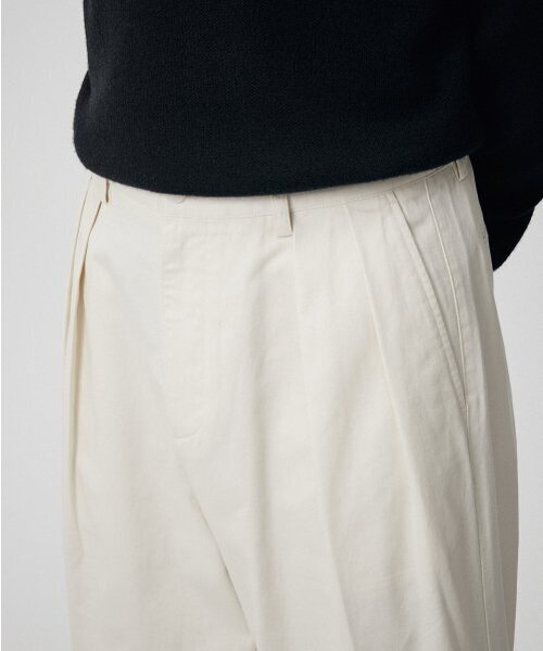 MUSINSA STANDARD（ムシンサスタンダード）の「リバースツータックワイドチノパンツ[クリーム]（その他パンツ・メンズ・その他・27/30/29/42）」の10枚目の写真