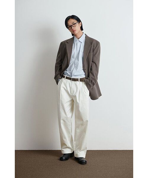 MUSINSA STANDARD（ムシンサスタンダード）の「リバースツータックワイドチノパンツ[クリーム]（その他パンツ・メンズ・その他・27/30/29/42）」の22枚目の写真