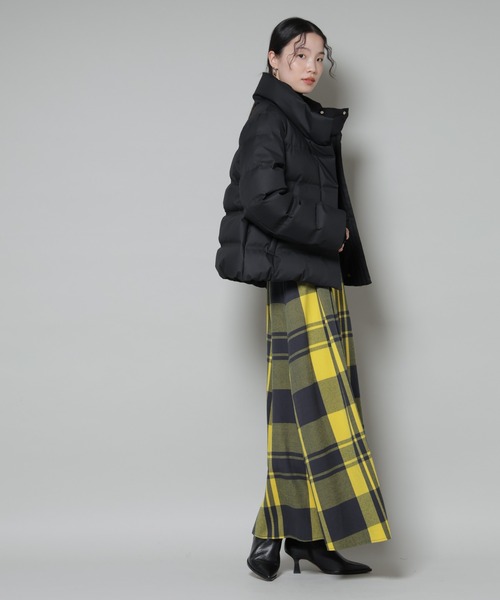 NANO universe（ナノユニバース）の「ボリュームネックダウンショートコート（ダウンジャケット/コート・レディース・ベージュ/ブラック/アイボリー・FREE）」の10枚目の写真