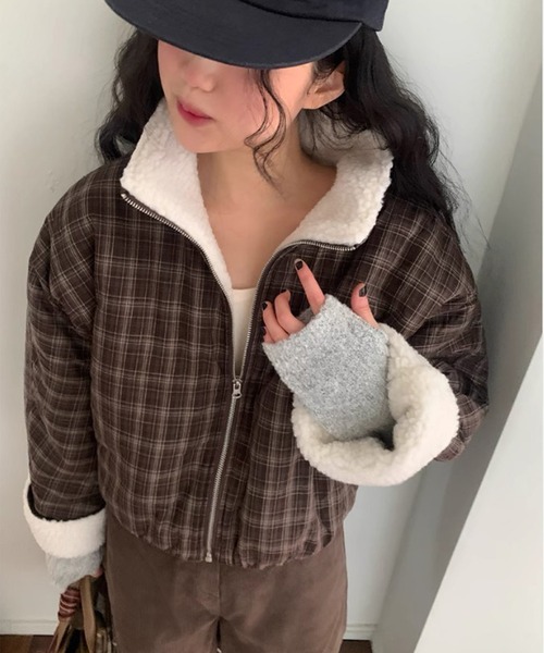 LYEON(リヨン)の「裏ボアチェックジャケット/ブルゾン(ブルゾン・レディース・ブラウン・FREE)」の7枚目の写真