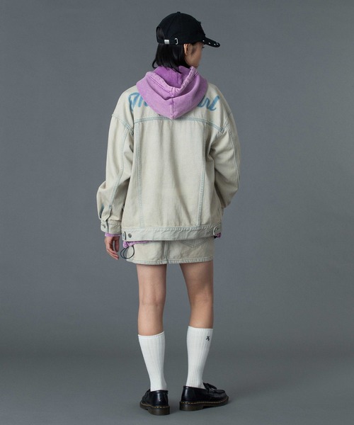 X-girl（エックスガール）の「STUDDED LOGO PATCH 6PANEL CAP（キャップ・レディース・ブラック/ピンク/カモフラージュ・ONE SIZE）」の4枚目の写真