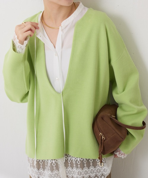 COLLAGE GALLARDAGALANTE（コラージュガリャルダガランテ）の「Vネックバスクニット/WEB限定カラー展開（ニット/セーター・レディース・ホワイト/グリーン/ネイビー/ブラック・FREE）」の3枚目の写真