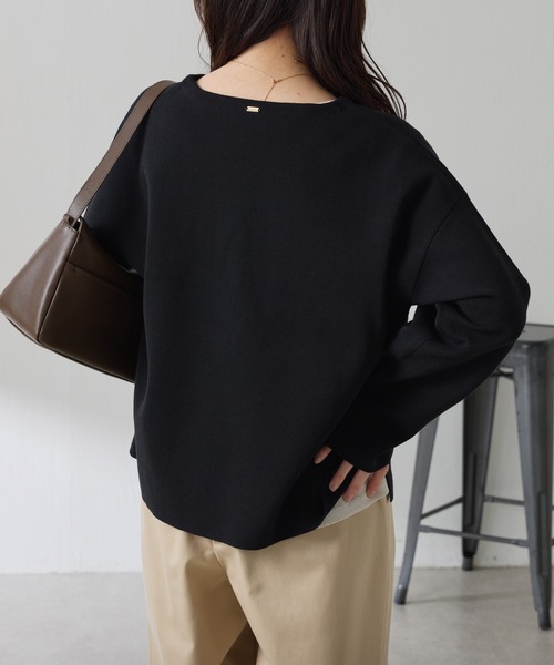 COLLAGE GALLARDAGALANTE（コラージュガリャルダガランテ）の「Vネックバスクニット/WEB限定カラー展開（ニット/セーター・レディース・ホワイト/グリーン/ネイビー/ブラック・FREE）」の10枚目の写真