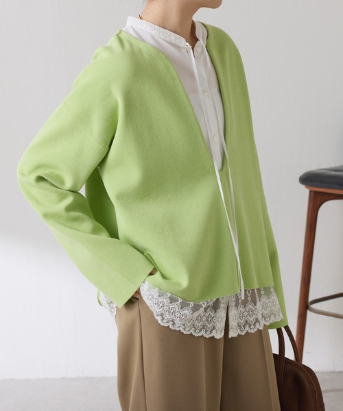 COLLAGE GALLARDAGALANTE（コラージュガリャルダガランテ）の「Vネックバスクニット/WEB限定カラー展開（ニット/セーター・レディース・ホワイト/グリーン/ネイビー/ブラック・FREE）」の19枚目の写真