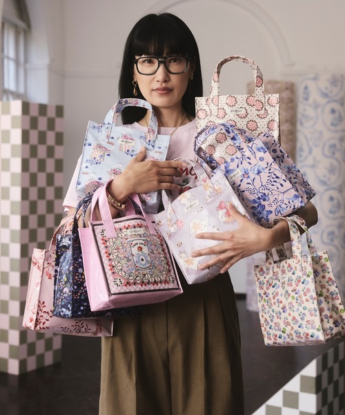 Cath Kidston(キャスキッドソン)の「スモール ブックバッグ Posey spot(トートバッグ・レディース・その他・FREE)」の2枚目の写真