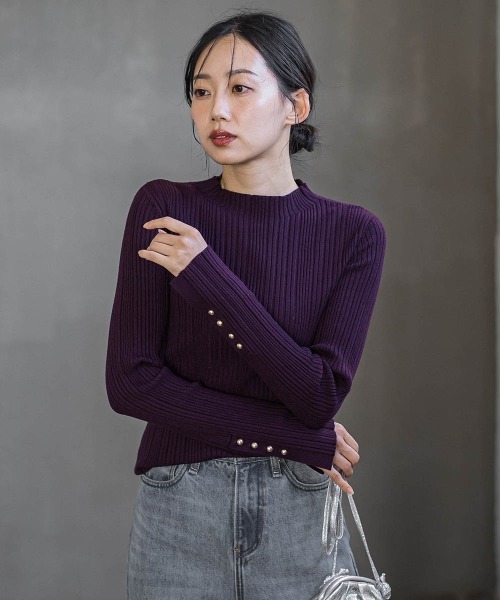 Droite lautreamont（ドロワットロートレアモン）の「袖ボタンランダムリブニット≪手洗い可能≫（ニット/セーター・レディース・オフホワイト/ピンク/イエロー/アイボリー/ブラック/チャコールグレー/ダークネイビー/ボルドー/ブラック系その他/ホワイト系その他・M）」の10枚目の写真