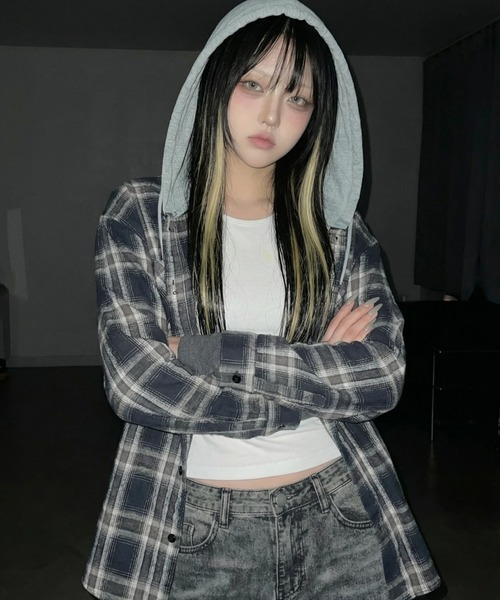 .KOM(ドットコム)の「『.KOM/ドットケーオーエム』フードSWTチェックシャツ【GC】(シャツ/ブラウス・レディース・ブルー/ブラック・FREE)」の1枚目の写真