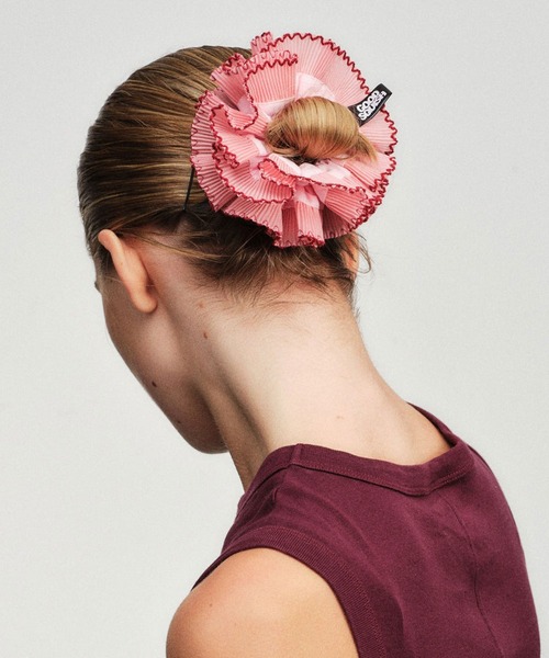 GOOD SQUISH(グッドスクイッシュ)の「【GOOD SQUISH】CURIOUS KIDS プリーツシュシュ(シュシュ・レディース・グリーン/ホワイト/マルチ/ブルー/ピンク・FREE)」の14枚目の写真