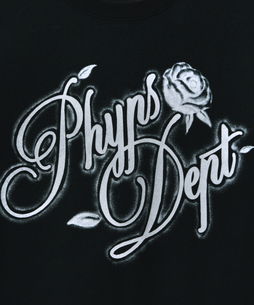 PHYSICAL DEPARTMENT（フィジカル デパートメント）の「ウィメンズローズタイポ半袖Tシャツ_ブラック（Tシャツ/カットソー・レディース・その他・SMALL/MEDIUM）」の4枚目の写真