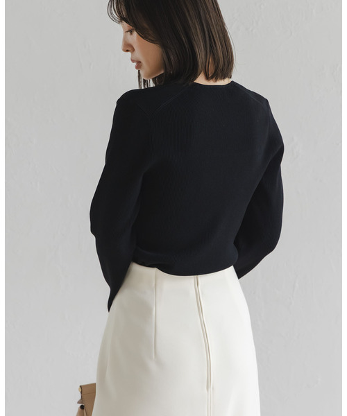 Noble（ノーブル）の「デコルテニット（ニット/セーター・レディース・ブラック/ピンク/ホワイト・FREE）」の5枚目の写真