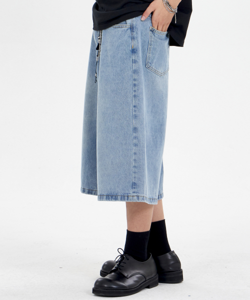 BY.L(バイエル)の「オリジン バミューダデニムパンツ ライトブルー(その他パンツ・メンズ・その他・SMALL/MEDIUM/LARGE)」の2枚目の写真