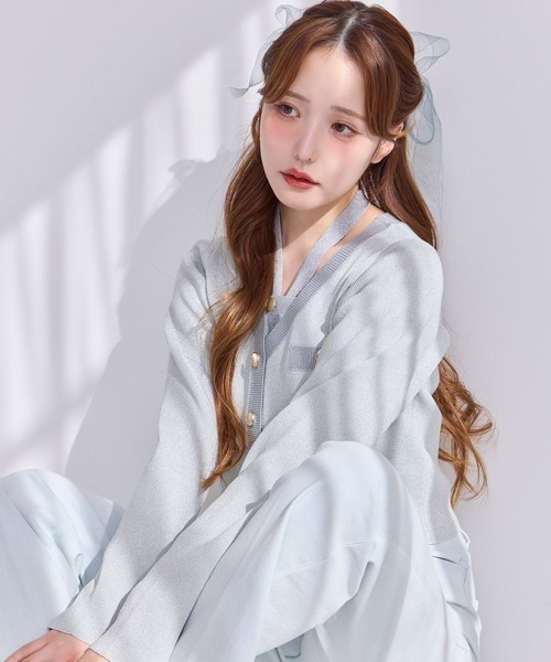 one after another NICE CLAUP（ワンアフターアナザーナイスクラップ）の「【ZOZO限定】配色ニットカーディガン/セットで着られるビスチェあり（カーディガン/ボレロ・レディース・オフホワイト/ピンク系その他/サックスブルー/ネイビー/ピンク・FREE）」の4枚目の写真