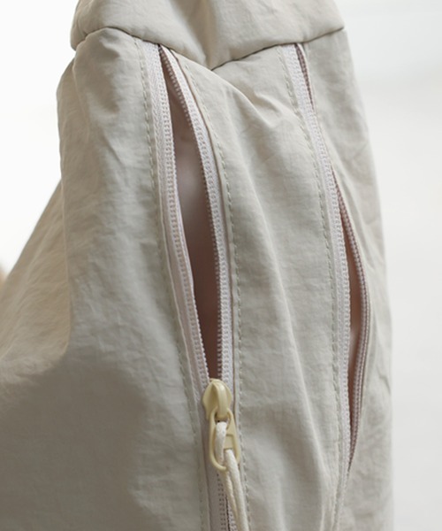 antiqua（アンティカ）の「ホーボーバッグ（トートバッグ・レディース・ブラック/アイボリー・FREE）」の5枚目の写真