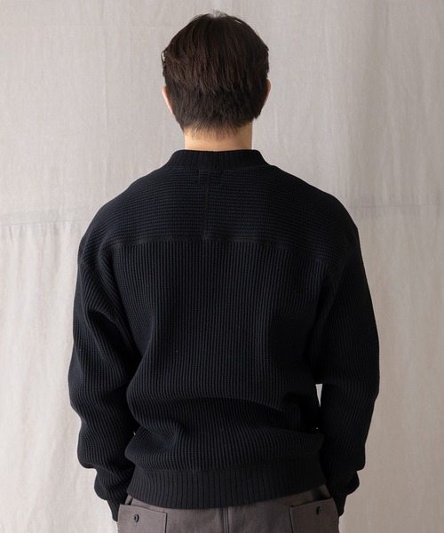 Jackman（ジャックマン）の「Waffle Midneck（ニット/セーター・メンズ・アイボリー/ブラック/クリアブルー/グレー系その他/ネイビー/ダークグレー/ブルー系その他/モカ・MEDIUM/LARGE/X-LARGE/SMALL）」の10枚目の写真