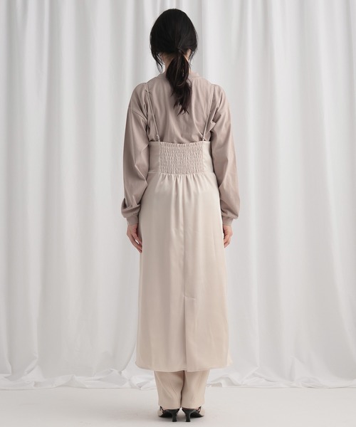 mysty woman(ミスティウーマン)の「レースサテンキャミワンピース 644641(ワンピース・レディース・アイボリー/ブラック/ブラウン・FREE)」の10枚目の写真