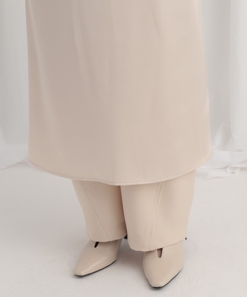 mysty woman(ミスティウーマン)の「レースサテンキャミワンピース 644641(ワンピース・レディース・アイボリー/ブラック/ブラウン・FREE)」の4枚目の写真